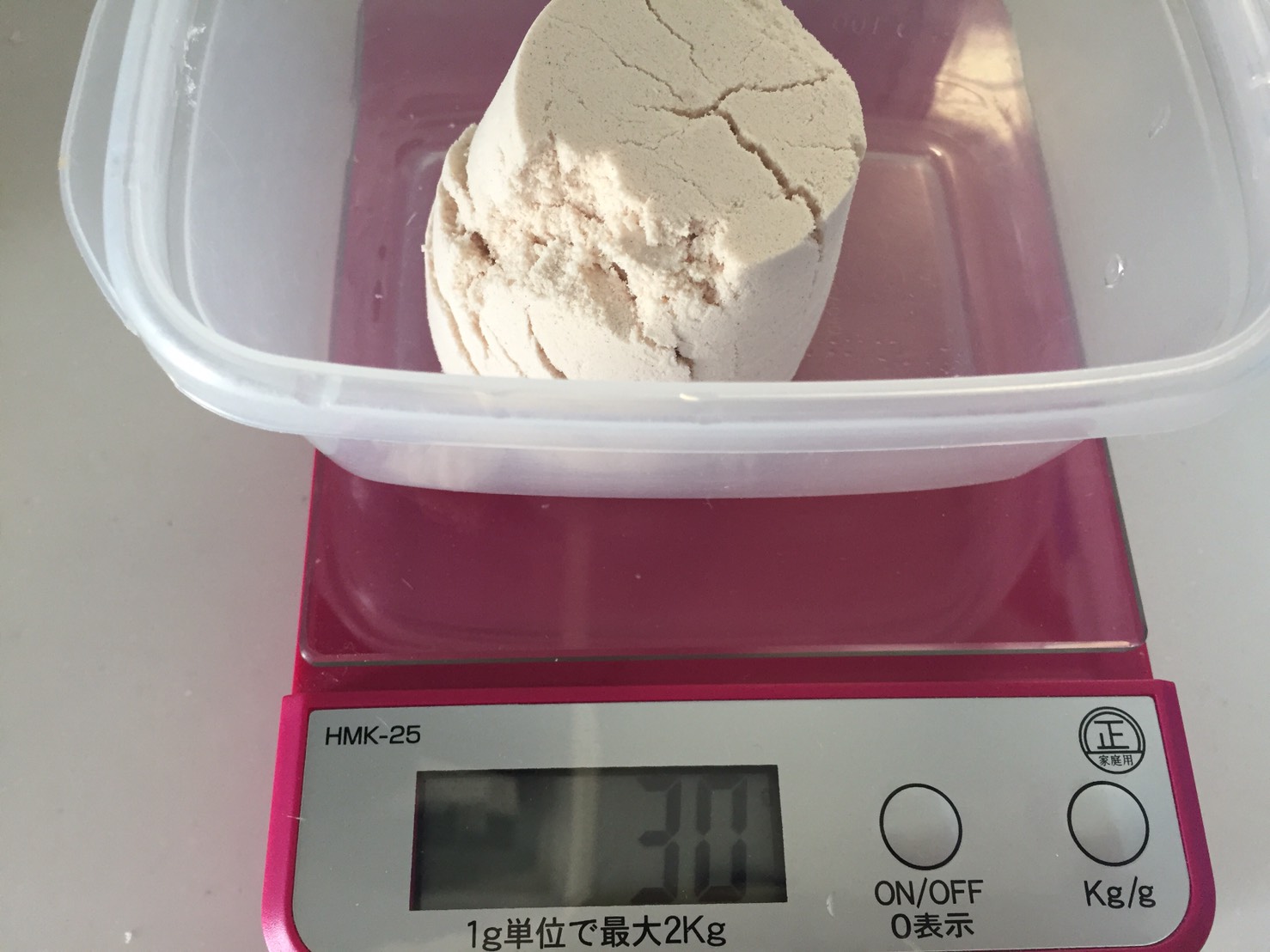 専属スプーンでの擦り切り一杯は25gではなく30gでした。