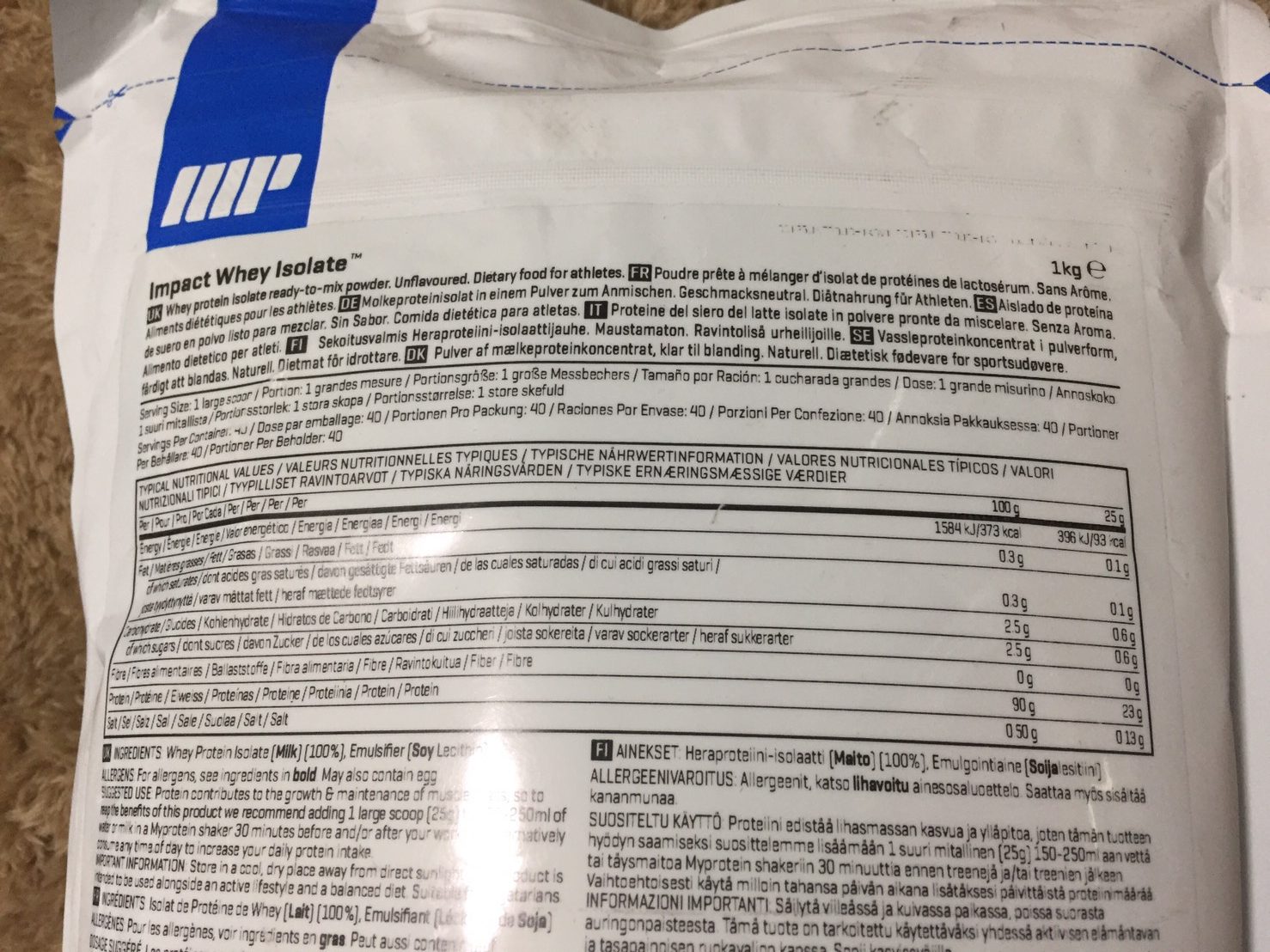 ノンフレーバー味の成分表の写真