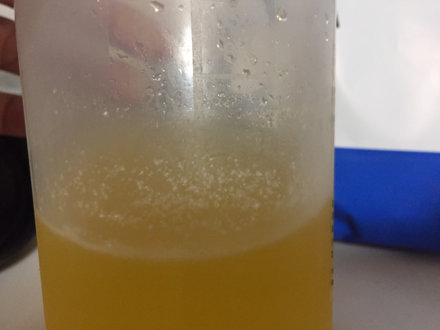 規定量の水だと溶け残りが気になります…