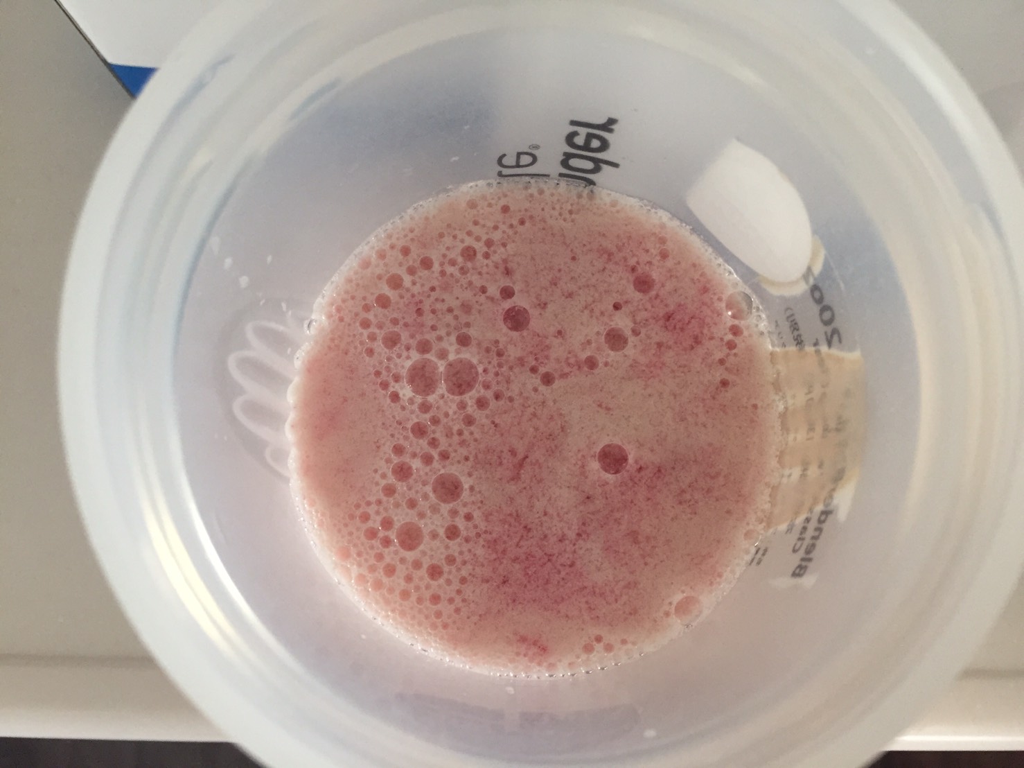 水を注いだ直後の様子です。