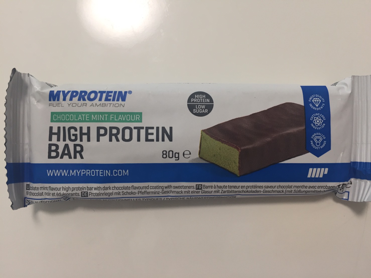 ハイプロテインバー(High Protein Bar)「CHOCOLATE MINT FLAVOUR(チョコミント味)」の成分表