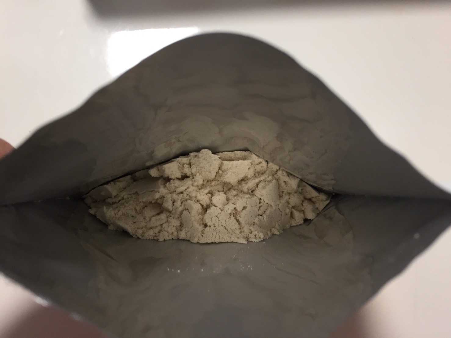 Maple Syrup Flavour(メープルシロップ味)を開封した様子