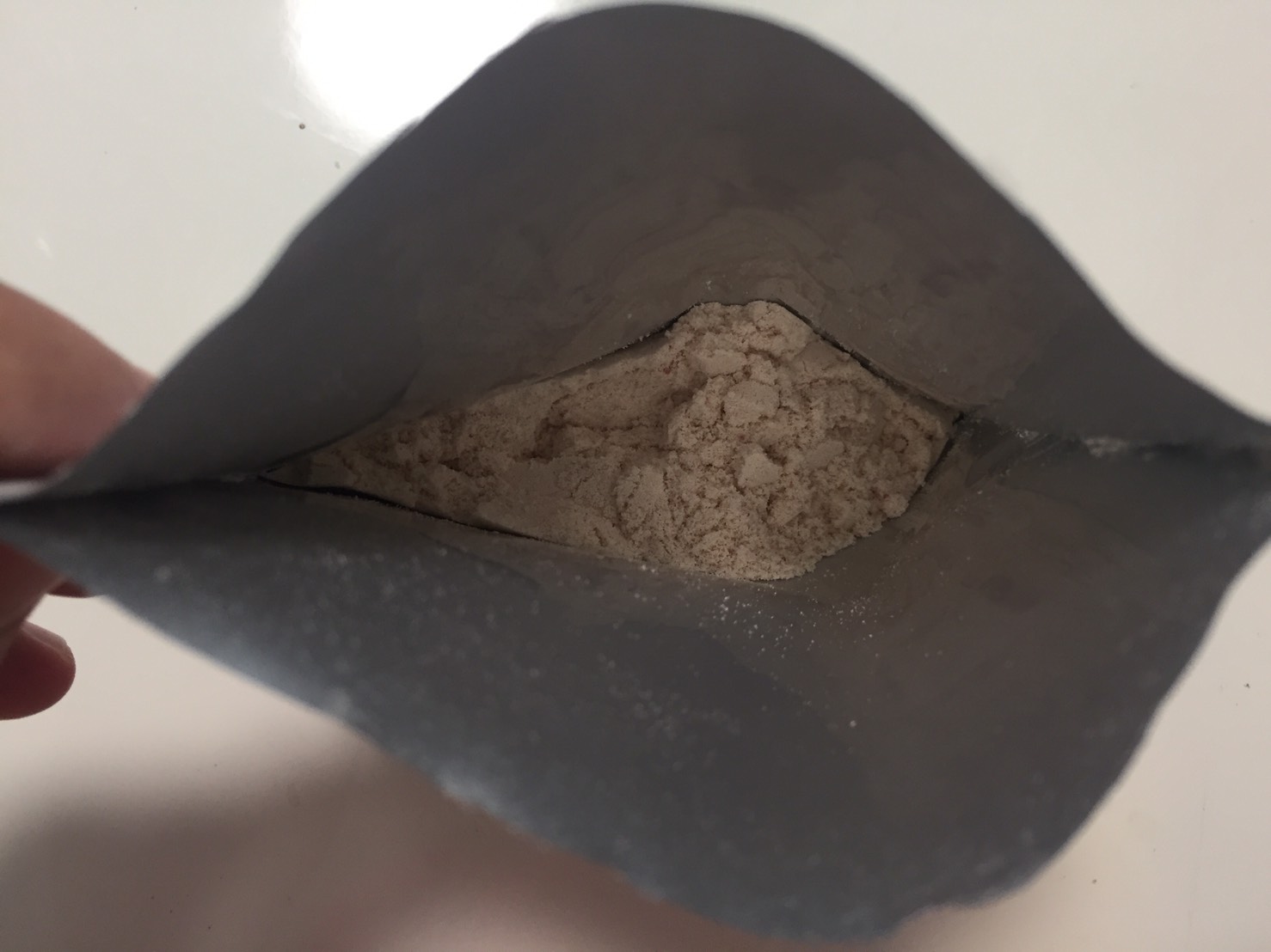Raspberry Flavour(ラズベリー味)を開封した様子