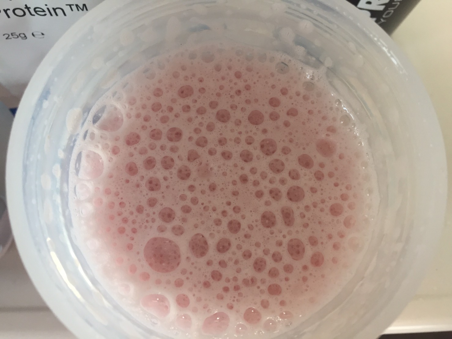 Raspberry Flavour(ラズベリー味)をシェイクした様子