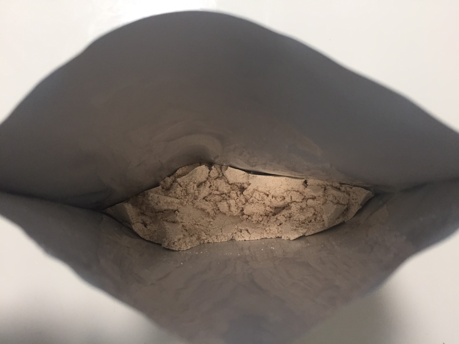 Chocolate Caramel Flavour(チョコレートキャラメル味)を開封した様子
