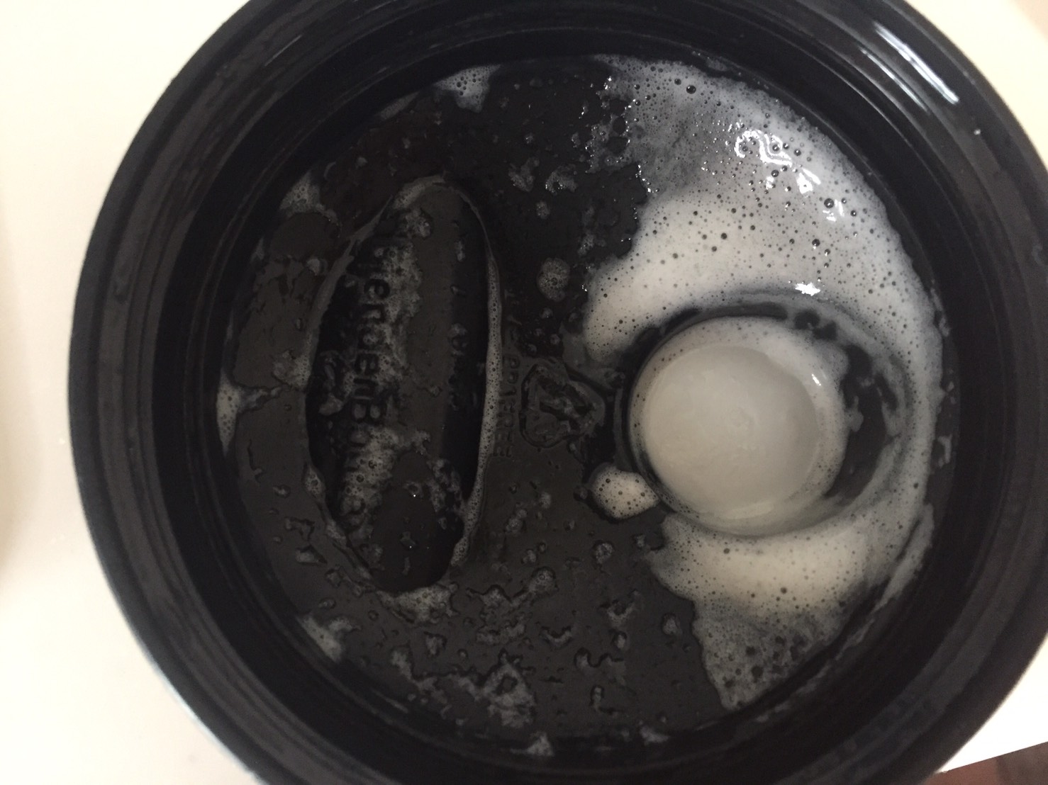 Vanilla Stevia Flavour(バニラステビア味)を飲み終えた様子。蓋側