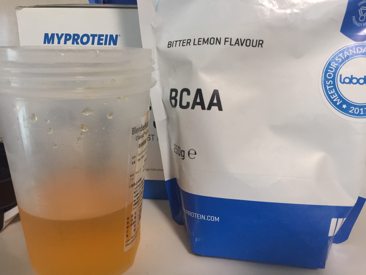 L-グルタミン「PEACH&MANGO FLAVOUR(ピーチ&マンゴー味)」にBCAA「ビターレモン味」を追加