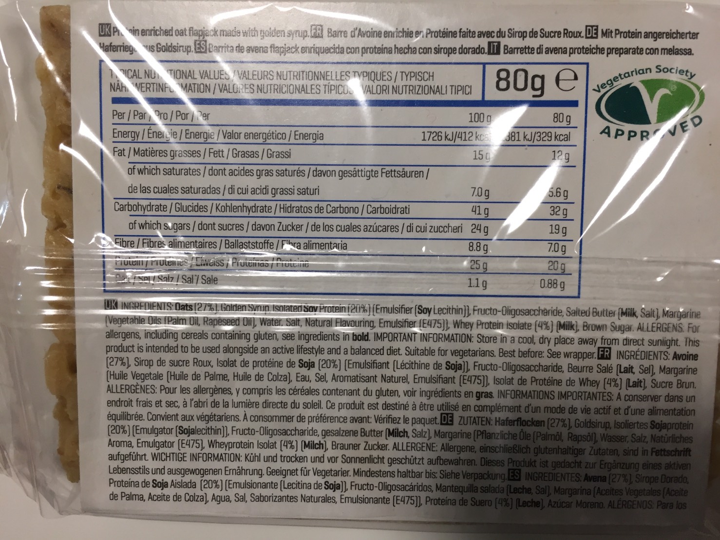 プロテインフラップジャック「TRADITONAL OAT FLAVOUR(オーツ麦味)」の成分表