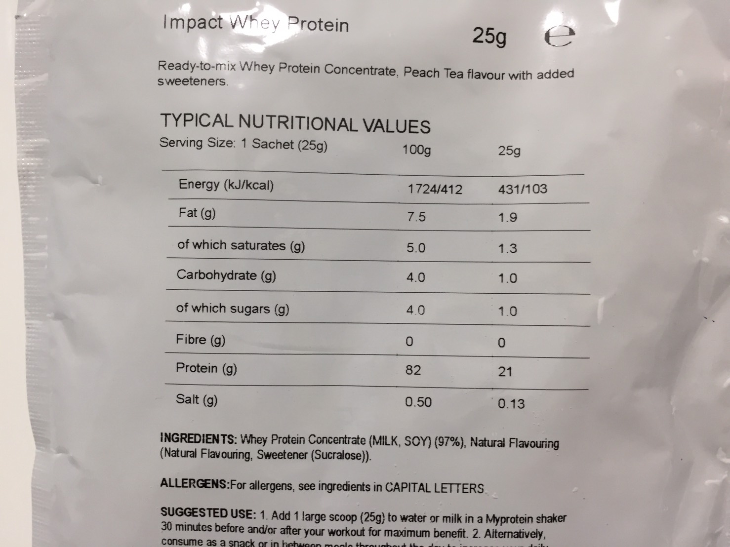 【WPC】Impactホエイプロテイン「Peach Tea Flavour(ピーチティー味)」の成分表の確認