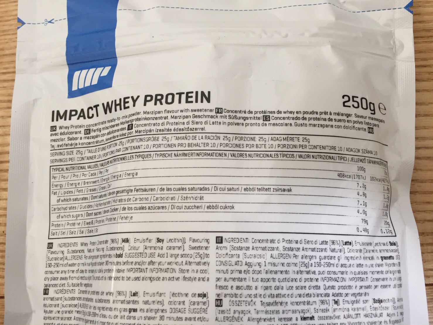 「Impactホエイプロテイン」LIMITED EDITION FLAVOURS(期間限定フレーバー)マジパン味の成分表