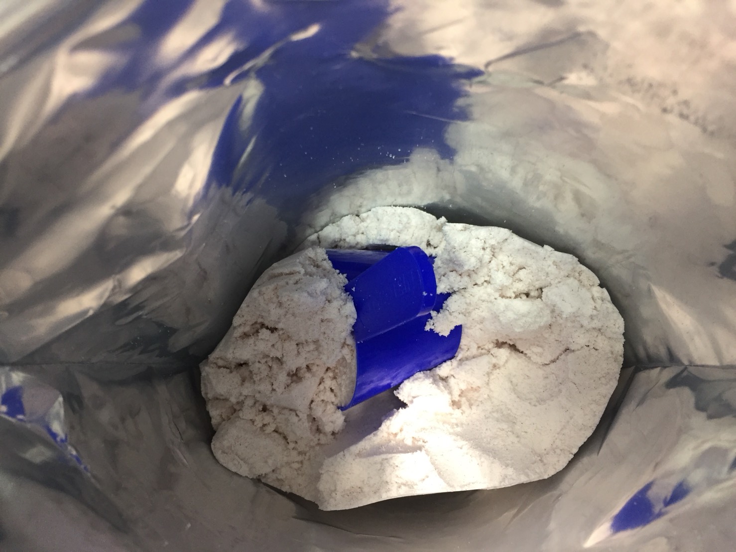【WPI】Impactホエイアイソレート「BLUEBERRY FLAVOUR(ブルーベリー味)」を開封した世数